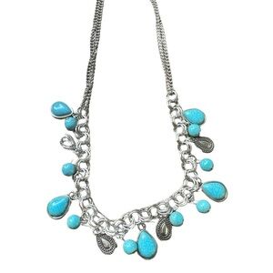 Turquoise & Silver Necklace 🦋 (Like New - Great Condition) ✨